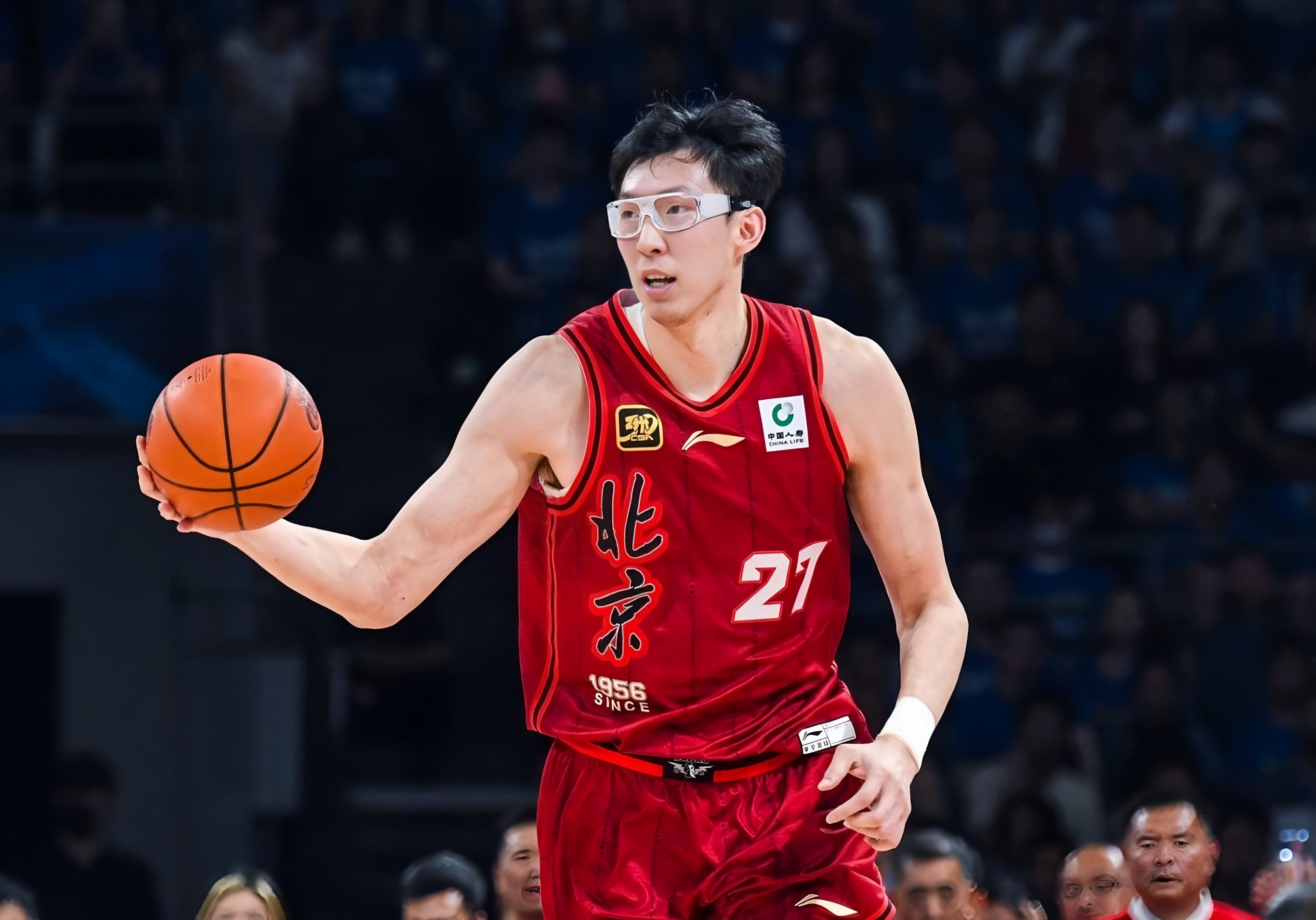 包含风云突变广厦男篮今夜完成体检罗马状态回暖备战意甲之后，转会期广东宏远篮板制胜的词条